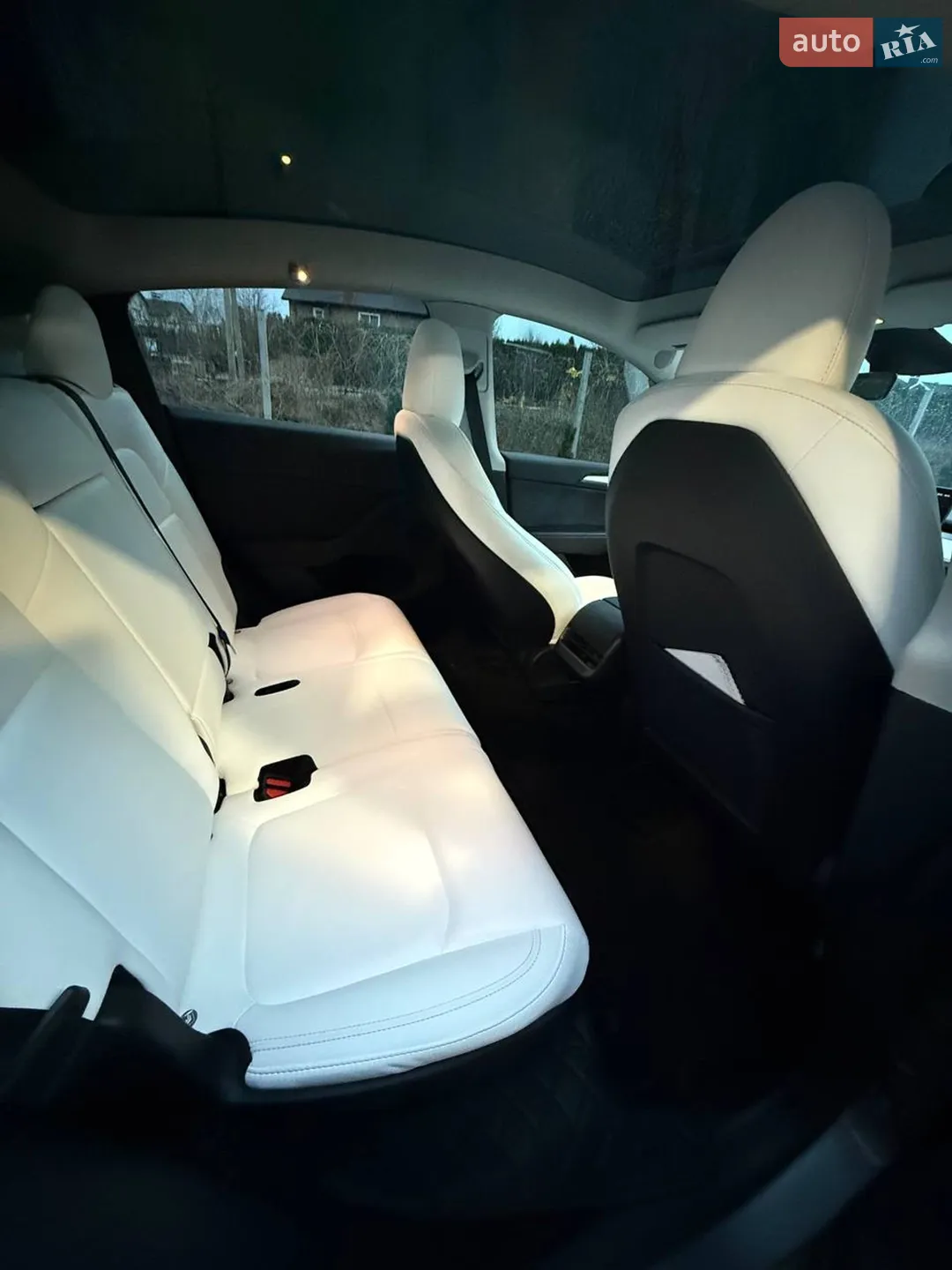 2024 Tesla Model Y - мініатюра 30