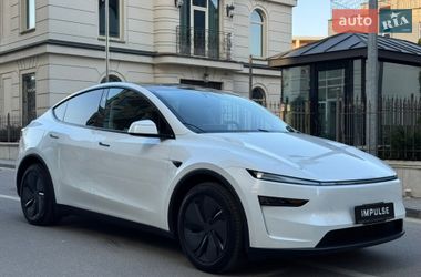 Внедорожник / Кроссовер Tesla Model Y 2025 в Киеве