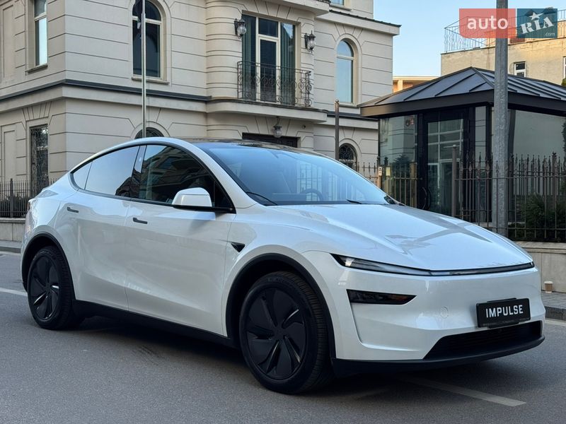 Tesla Model Y 2025 Tesla Model Y 2025