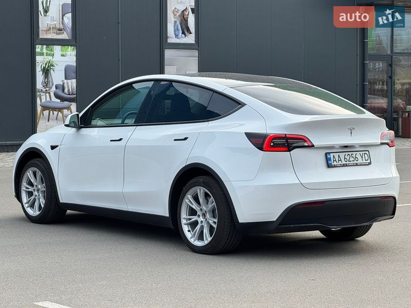 Внедорожник / Кроссовер Tesla Model Y 2024 в Киеве фото 8 Внедорожник / Кроссовер Tesla Model Y 2024 в Киеве