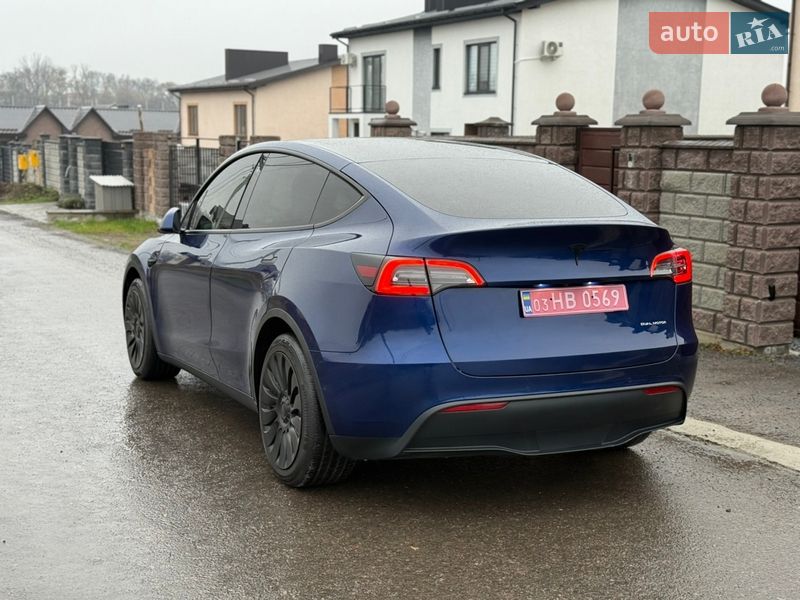 Внедорожник / Кроссовер Tesla Model Y 2021 в Ровно