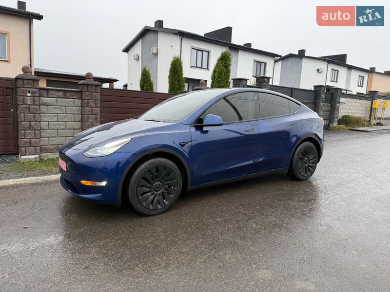 Внедорожник / Кроссовер Tesla Model Y 2021 в Ровно