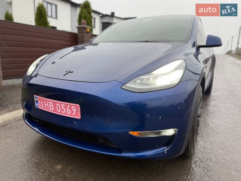 Внедорожник / Кроссовер Tesla Model Y 2021 в Ровно