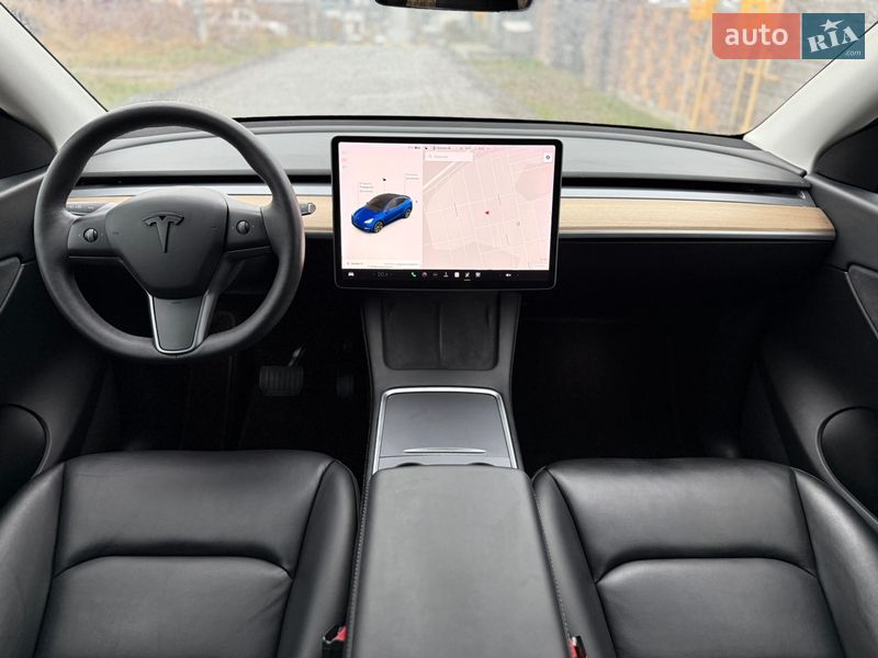 Внедорожник / Кроссовер Tesla Model Y 2021 в Ровно