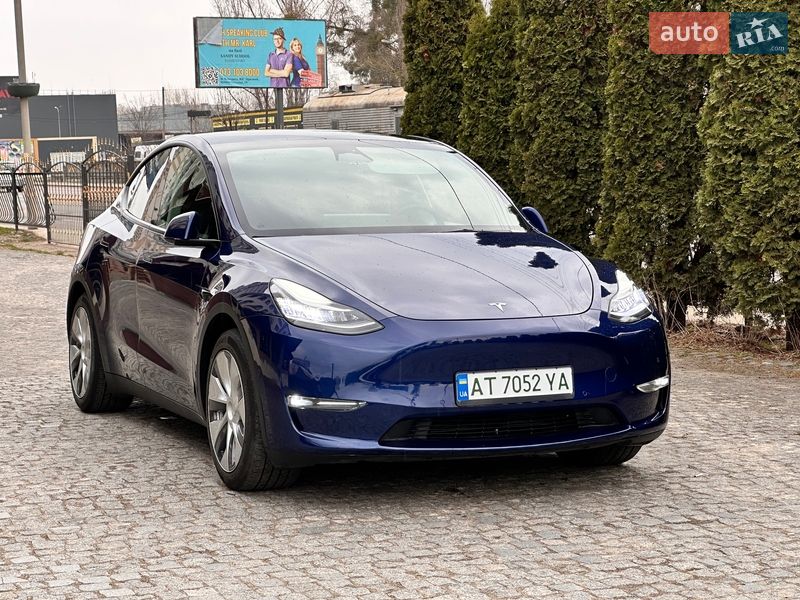 Внедорожник / Кроссовер Tesla Model Y 2022 в Киеве