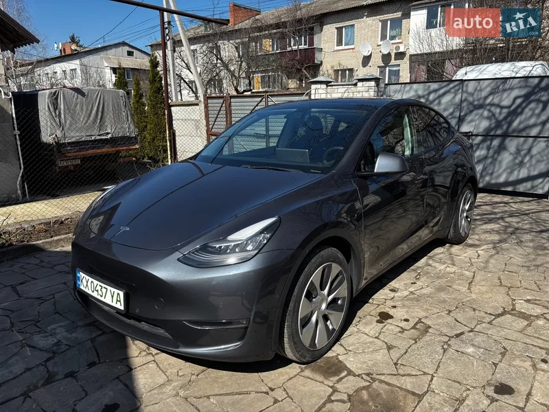 Tesla Model Y