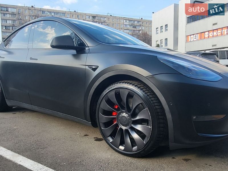 Позашляховик / Кросовер Tesla Model Y 2022 в Києві