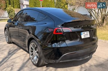 Внедорожник / Кроссовер Tesla Model Y 2020 в Киеве