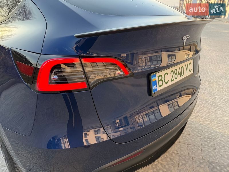 Позашляховик / Кросовер Tesla Model Y 2021 в Львові