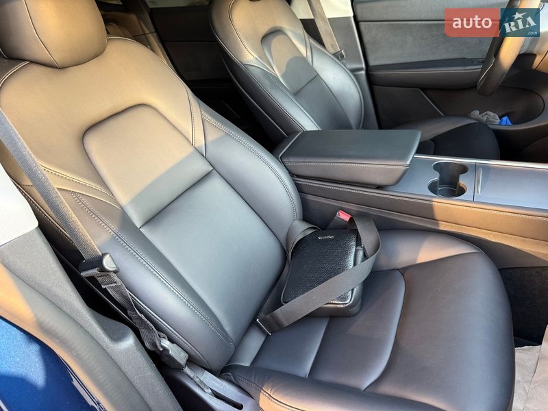 Позашляховик / Кросовер Tesla Model Y 2021 в Львові