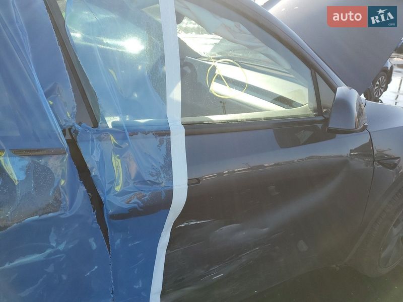 Позашляховик / Кросовер Tesla Model Y 2024 в Запоріжжі фото 9 Позашляховик / Кросовер Tesla Model Y 2024 в Запоріжжі