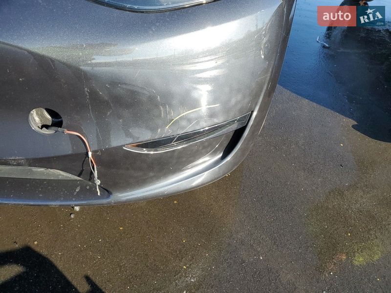 Позашляховик / Кросовер Tesla Model Y 2024 в Запоріжжі фото 8 Позашляховик / Кросовер Tesla Model Y 2024 в Запоріжжі