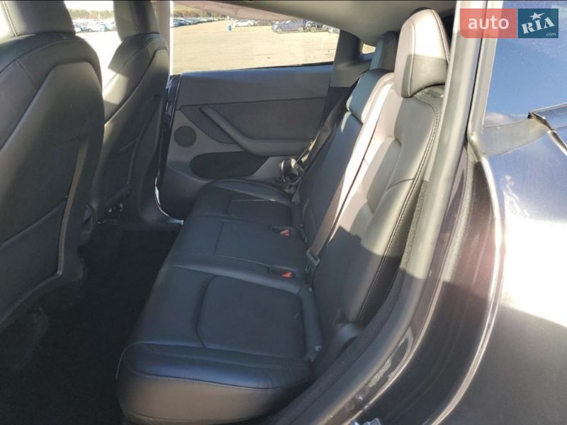 Позашляховик / Кросовер Tesla Model Y 2024 в Запоріжжі фото 22 Позашляховик / Кросовер Tesla Model Y 2024 в Запоріжжі