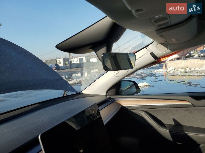 Позашляховик / Кросовер Tesla Model Y 2024 в Запоріжжі фото 35 Позашляховик / Кросовер Tesla Model Y 2024 в Запоріжжі