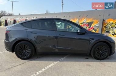 Позашляховик / Кросовер Tesla Model Y 2024 в Києві фото 7 Позашляховик / Кросовер Tesla Model Y 2024 в Києві
