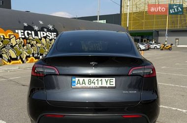 Позашляховик / Кросовер Tesla Model Y 2024 в Києві фото 5 Позашляховик / Кросовер Tesla Model Y 2024 в Києві