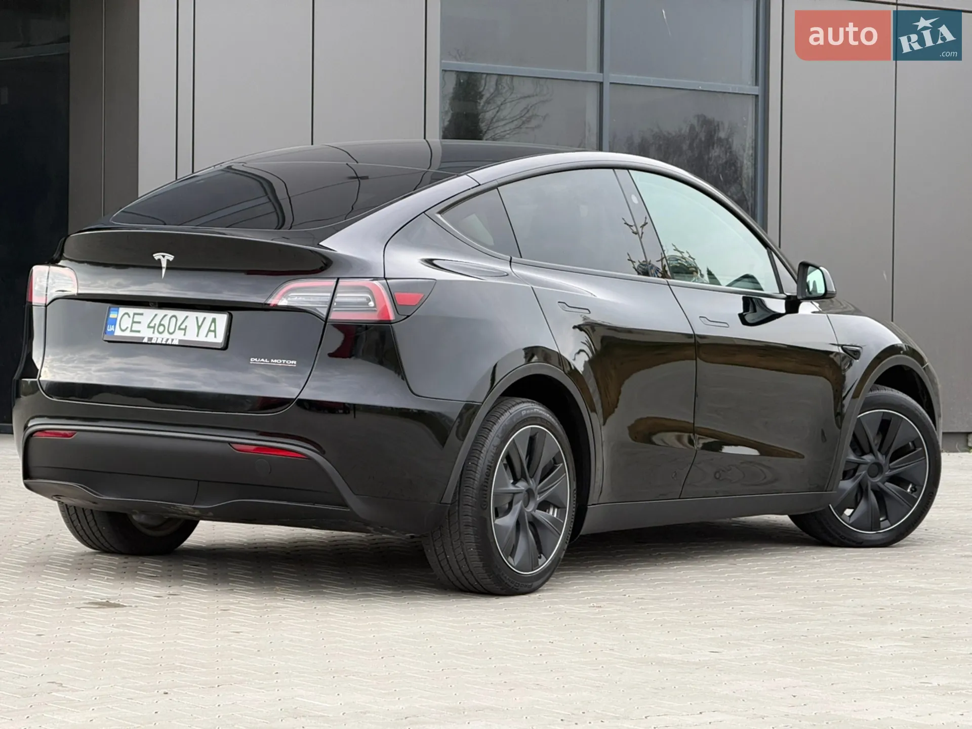 2024 Tesla Model Y - мініатюра 4