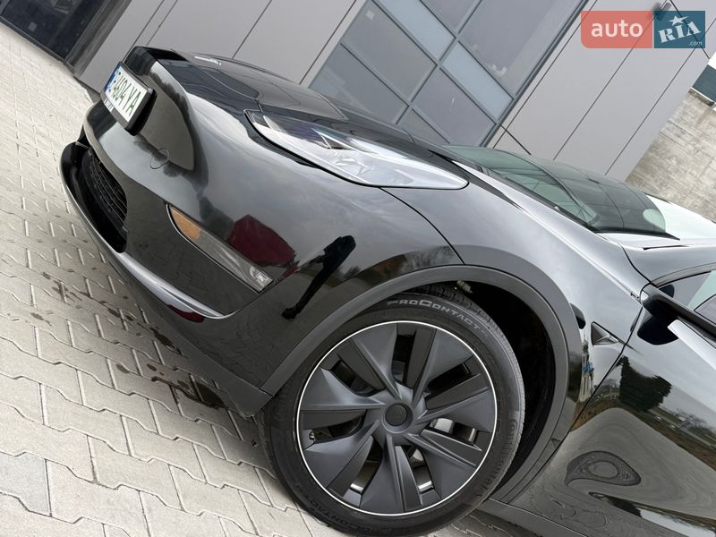 Позашляховик / Кросовер Tesla Model Y 2024 в Чернівцях фото 9 Позашляховик / Кросовер Tesla Model Y 2024 в Чернівцях