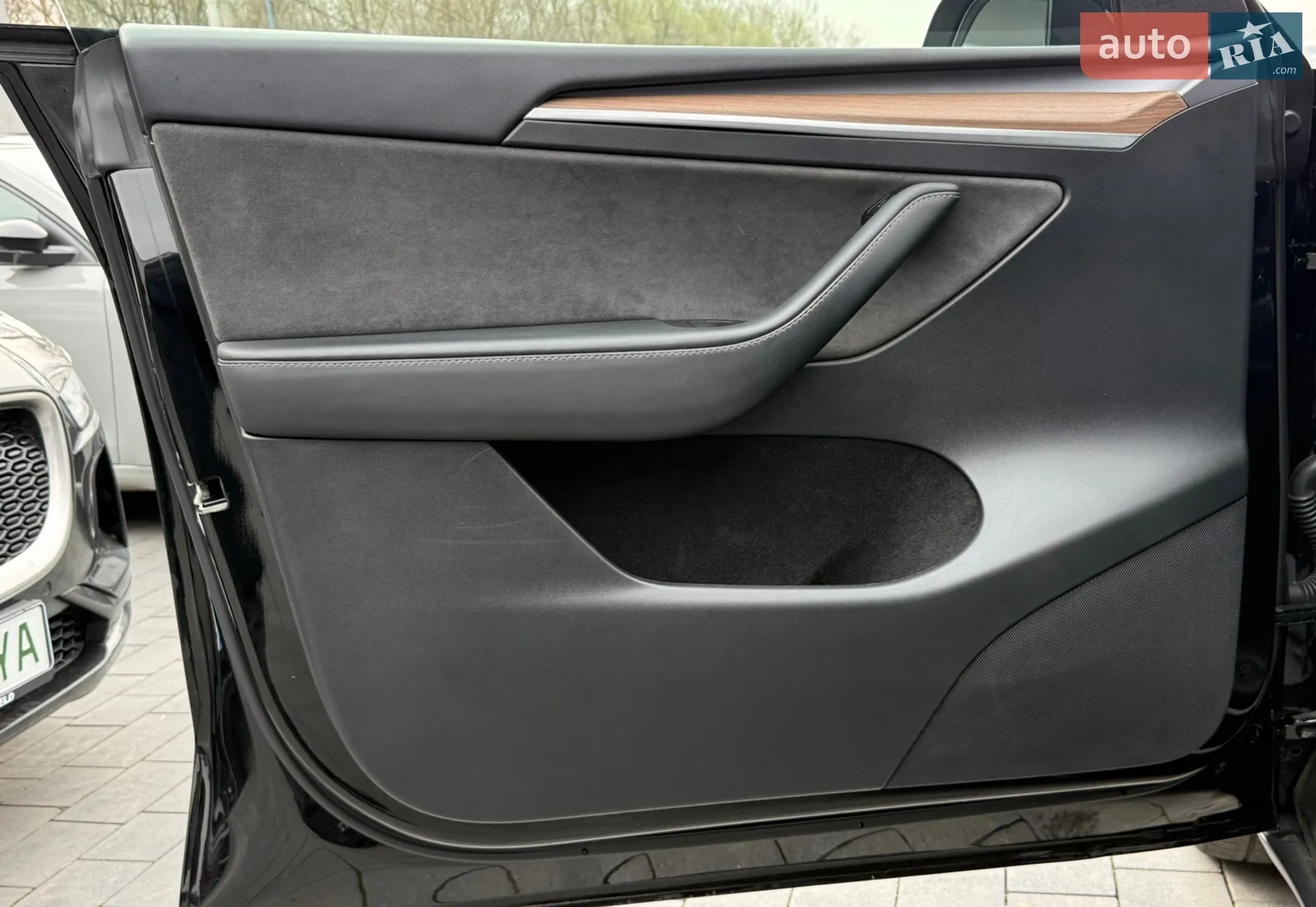 2024 Tesla Model Y - мініатюра 45
