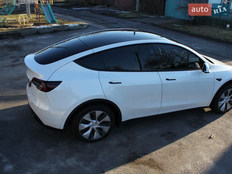 Внедорожник / Кроссовер Tesla Model Y 2024 в Днепре фото 19 Внедорожник / Кроссовер Tesla Model Y 2024 в Днепре