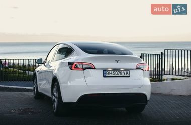 Внедорожник / Кроссовер Tesla Model Y 2022 в Черноморске