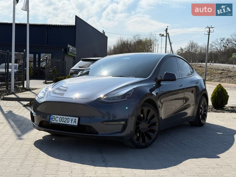 Tesla Model Y 2022