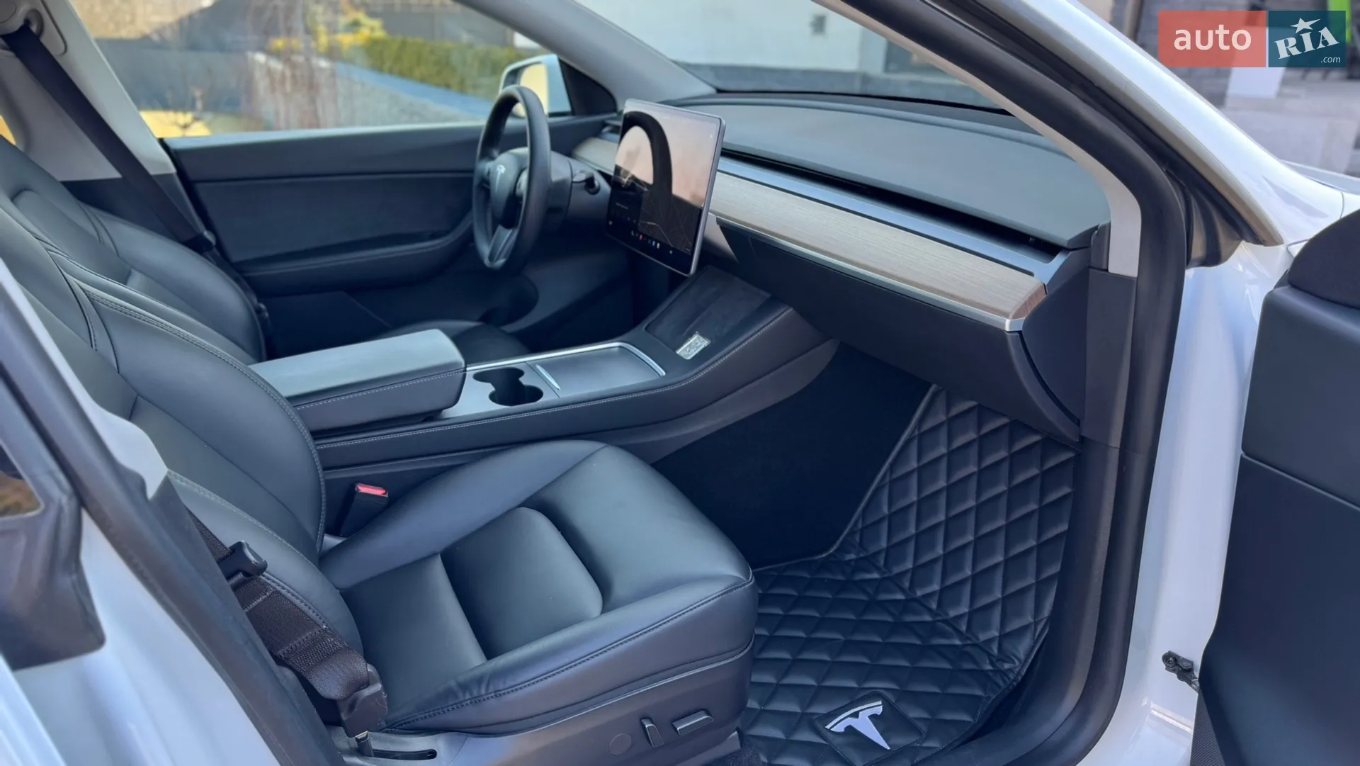 2021 Tesla Model Y - мініатюра 12