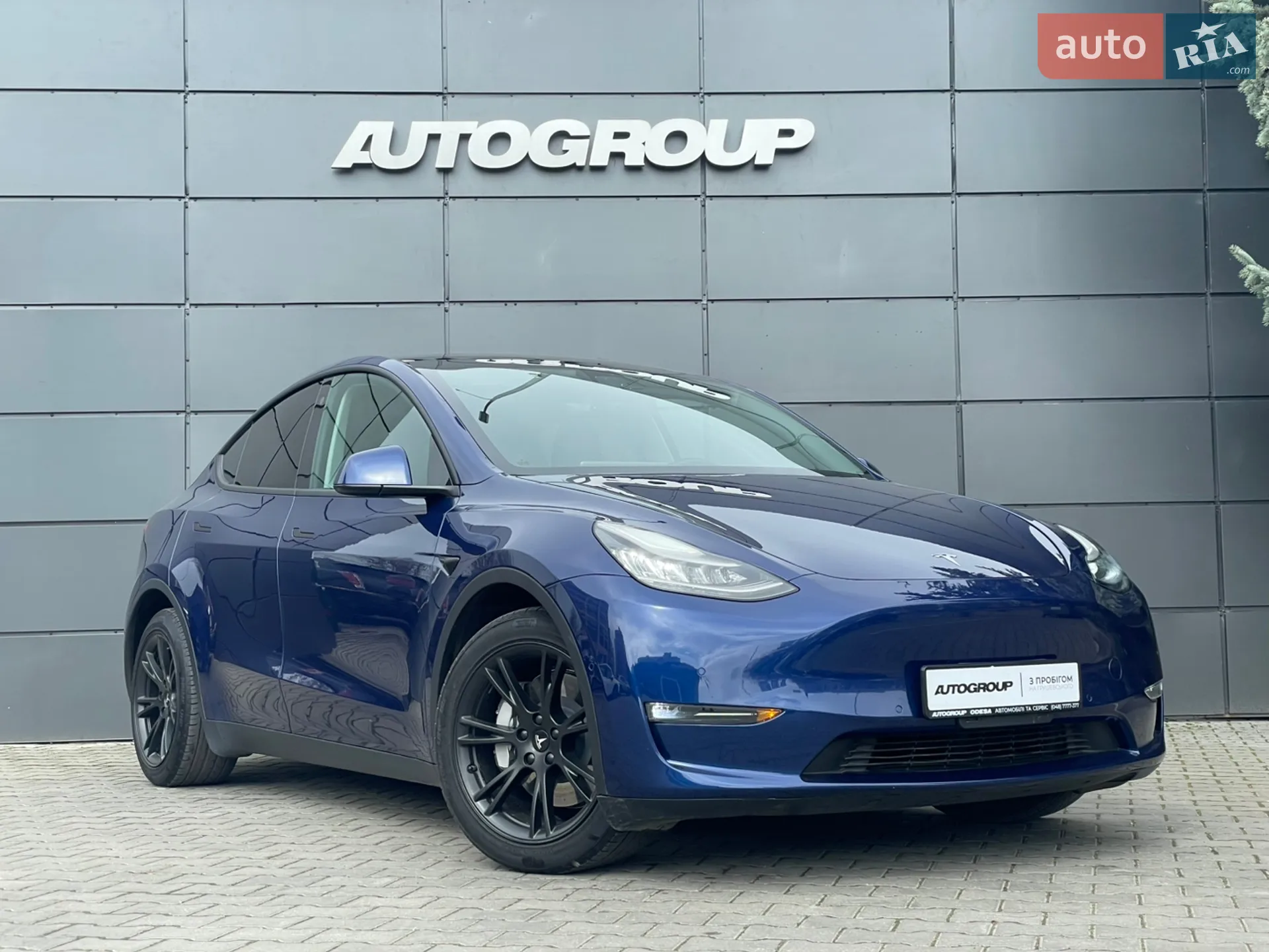 2020 Tesla Model Y - фото 1