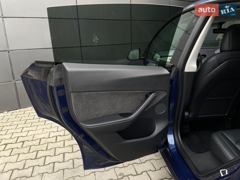 Внедорожник / Кроссовер Tesla Model Y 2020 в Одессе