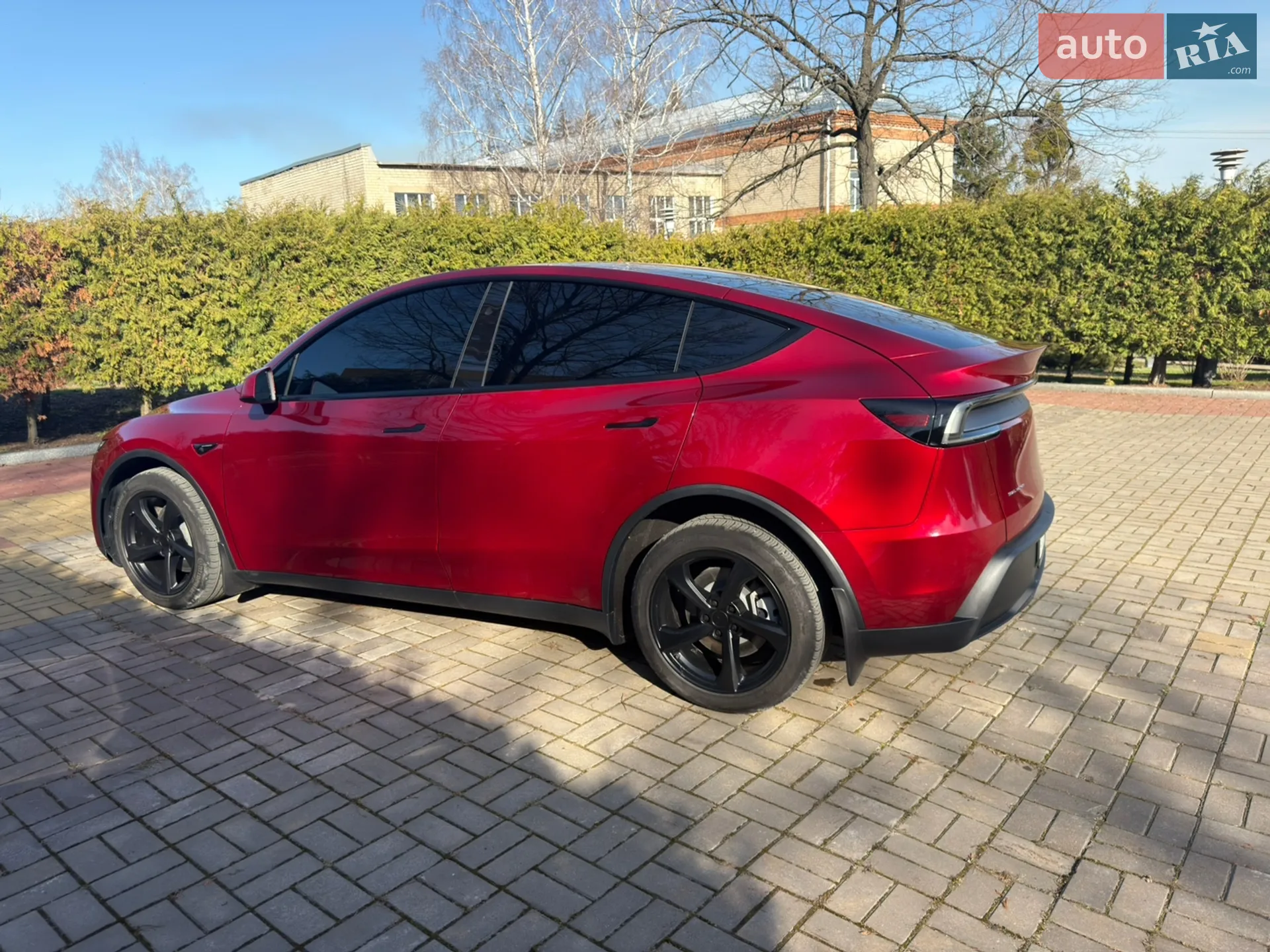 2025 Tesla Model Y - мініатюра 7