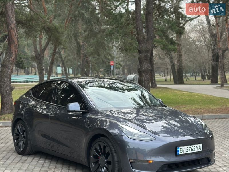 Позашляховик / Кросовер Tesla Model Y 2023 в Кременчуці фото 9 Позашляховик / Кросовер Tesla Model Y 2023 в Кременчуці