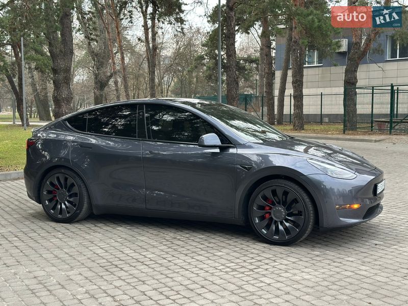 Позашляховик / Кросовер Tesla Model Y 2023 в Кременчуці фото 16 Позашляховик / Кросовер Tesla Model Y 2023 в Кременчуці