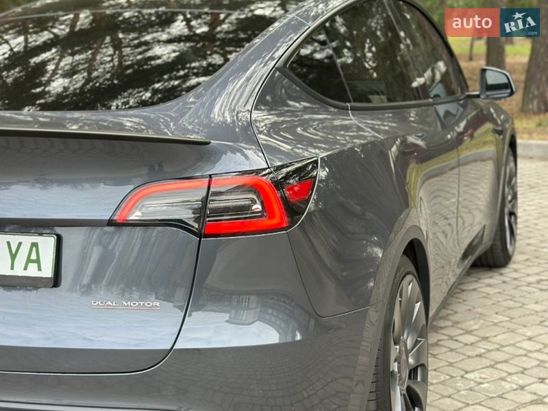 Позашляховик / Кросовер Tesla Model Y 2023 в Кременчуці фото 26 Позашляховик / Кросовер Tesla Model Y 2023 в Кременчуці