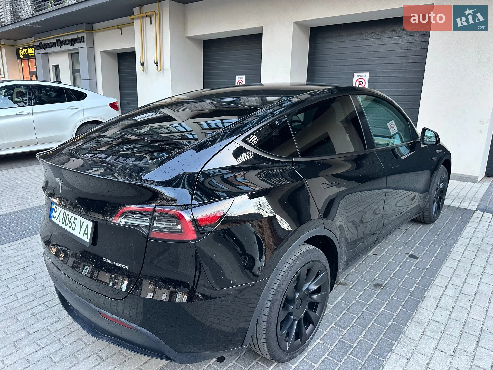 2022 Tesla Model Y - мініатюра 8