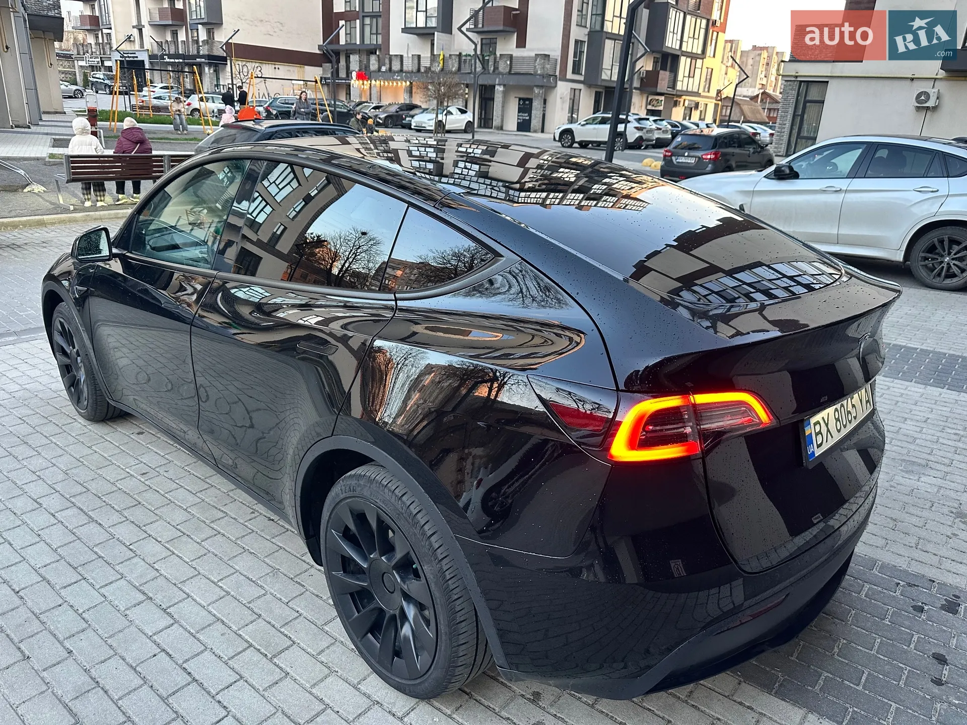 2022 Tesla Model Y - мініатюра 9