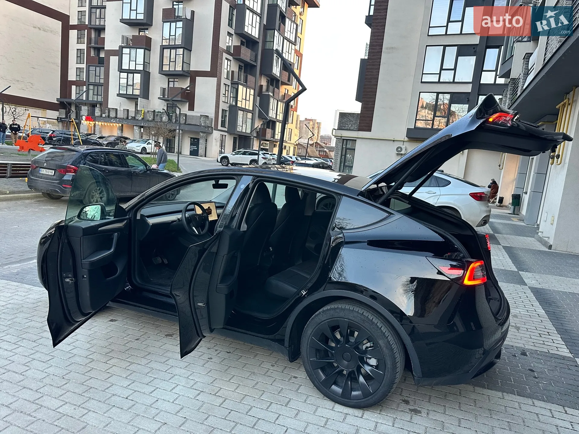 2022 Tesla Model Y - мініатюра 15