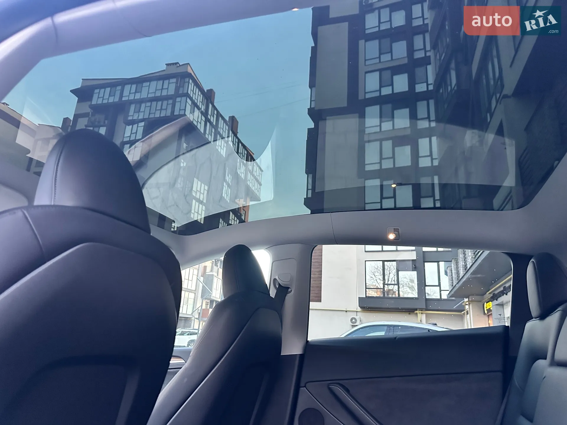 2022 Tesla Model Y - мініатюра 18