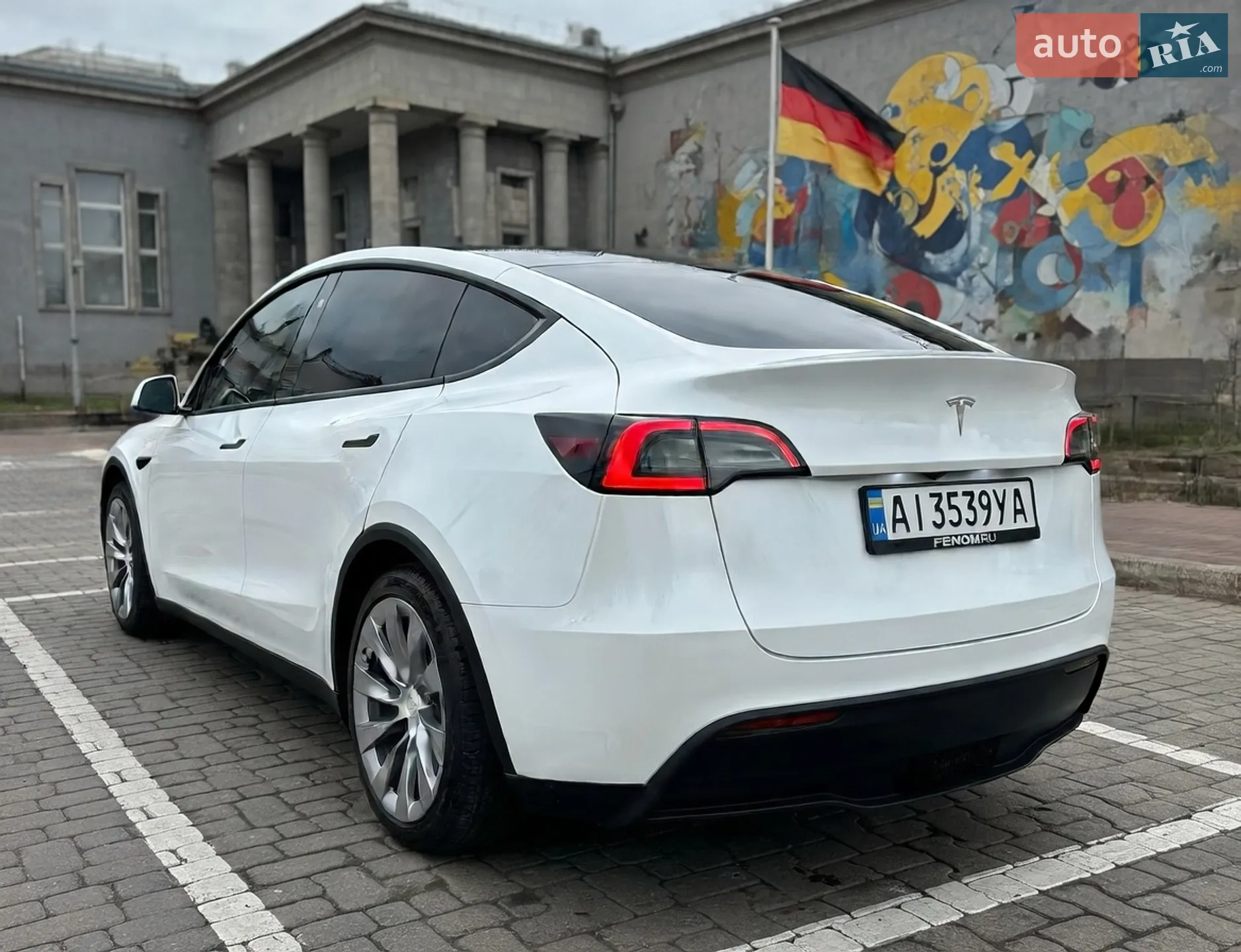 2023 Tesla Model Y - мініатюра 14