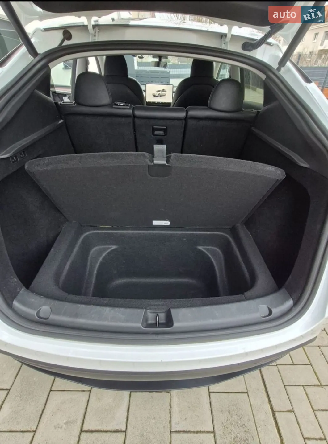 2023 Tesla Model Y - мініатюра 8