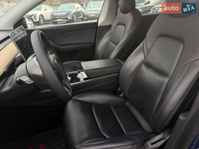Позашляховик / Кросовер Tesla Model Y 2020 в Харкові