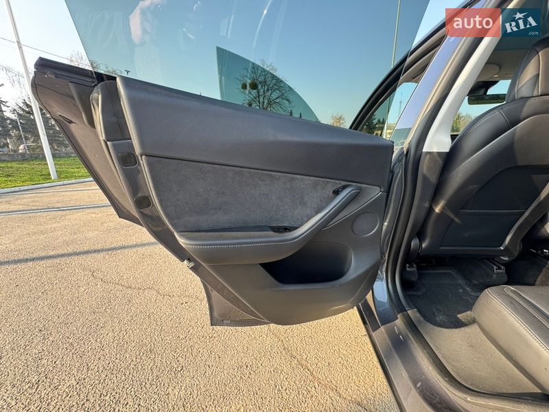 Позашляховик / Кросовер Tesla Model Y 2020 в Житомирі фото 26 Позашляховик / Кросовер Tesla Model Y 2020 в Житомирі