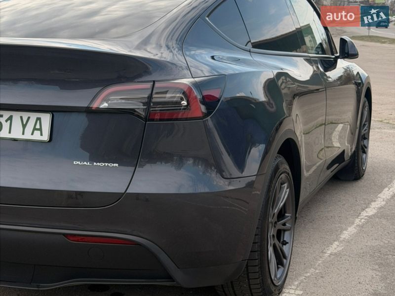 Внедорожник / Кроссовер Tesla Model Y 2024 в Харькове