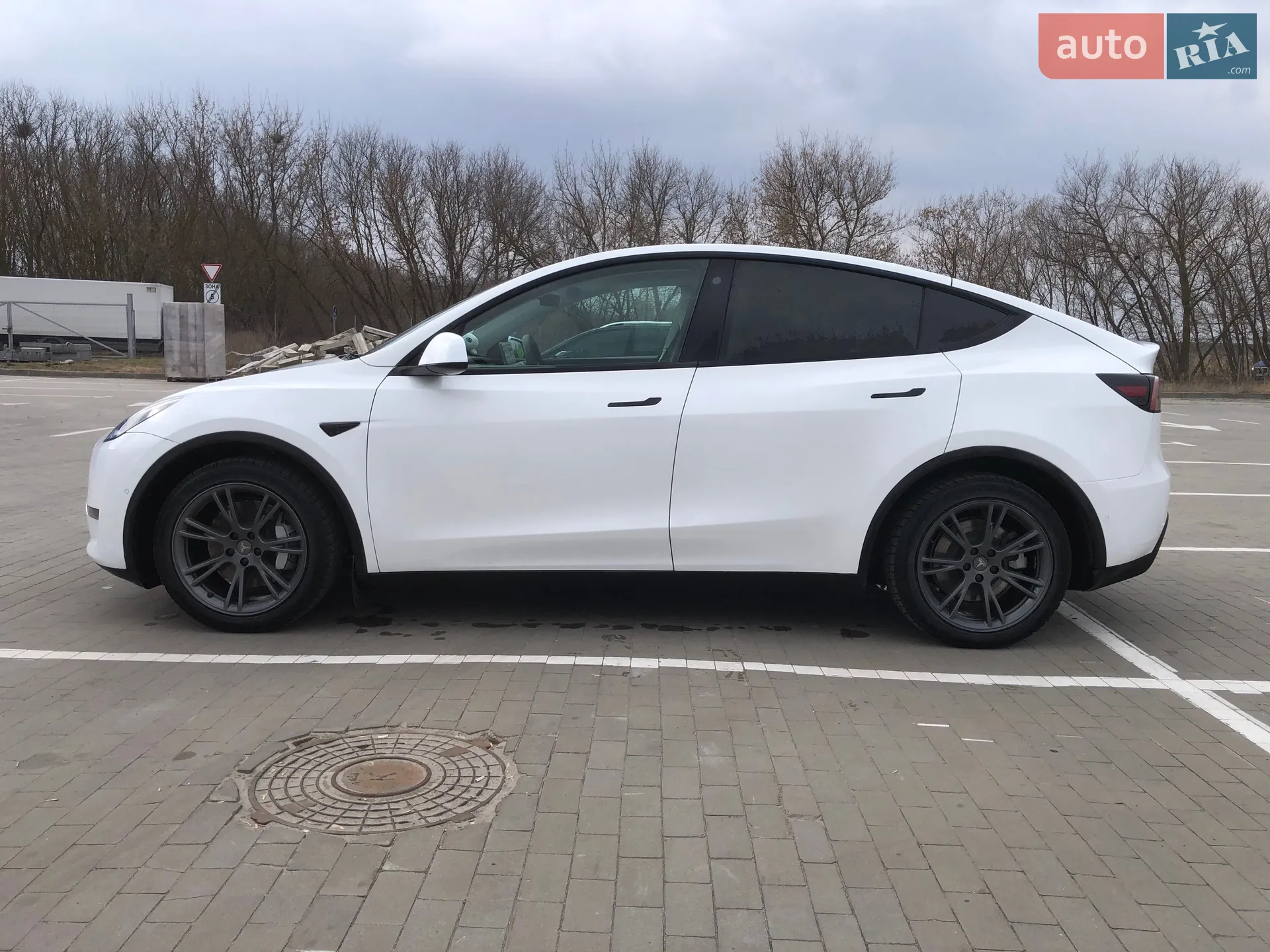 2022 Tesla Model Y - мініатюра 12
