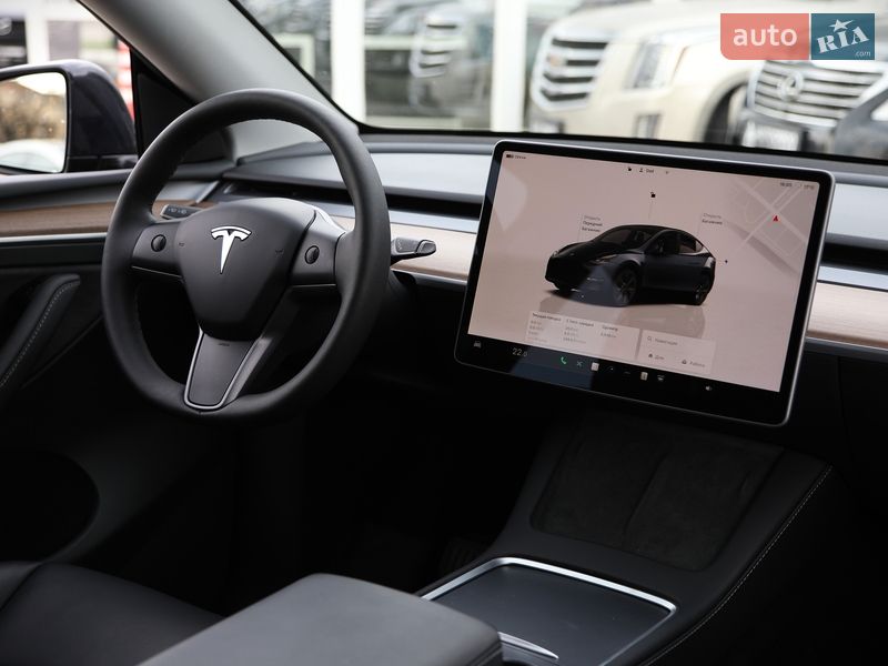 Внедорожник / Кроссовер Tesla Model Y 2024 в Харькове