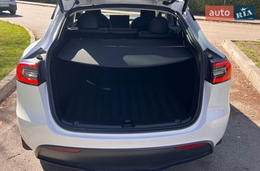 Позашляховик / Кросовер Tesla Model Y 2024 в Києві