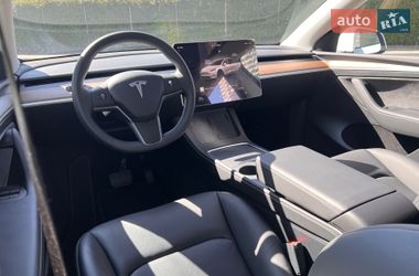 Позашляховик / Кросовер Tesla Model Y 2024 в Києві