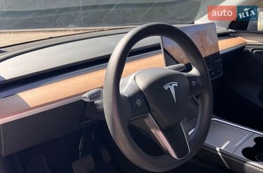 Внедорожник / Кроссовер Tesla Model Y 2024 в Киеве