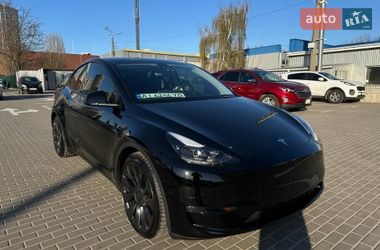 Внедорожник / Кроссовер Tesla Model Y 2024 в Киеве