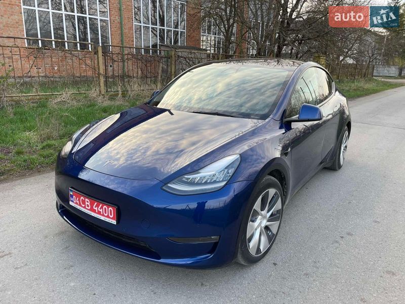 Tesla Model Y 2021