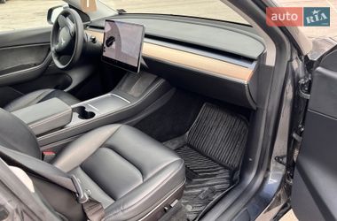 Внедорожник / Кроссовер Tesla Model Y 2021 в Львове